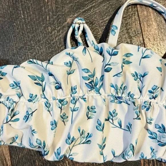 Leaf Print Bikini - Picture 4 of 7